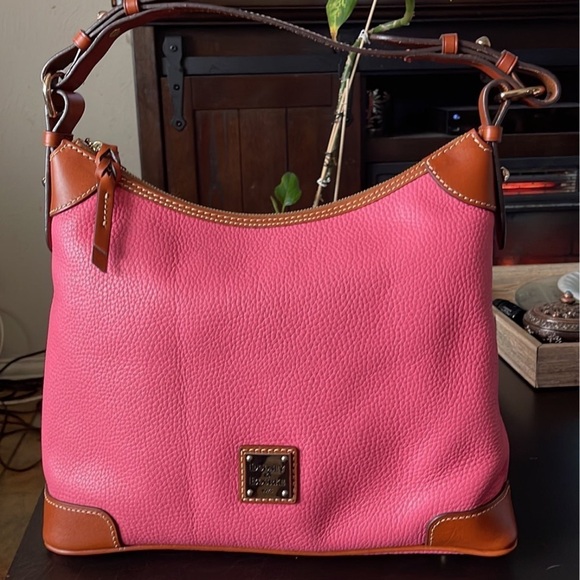 NWOT DONNEY AND BOURKE LEATHER PEBBLE PINK HOBO BAG - Picture 1 of 12